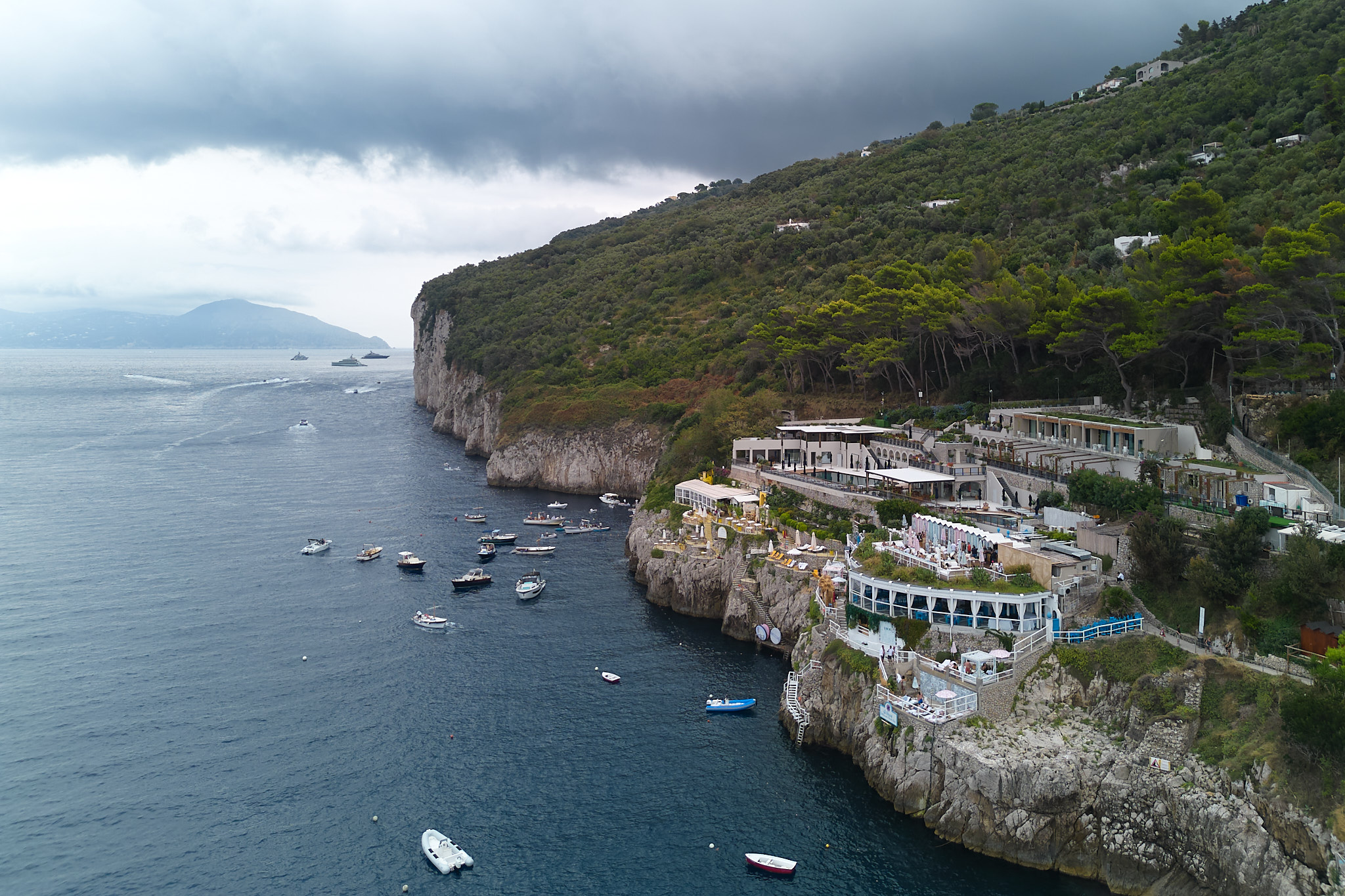 DMC_event_Management restaurant by the sea in Italy