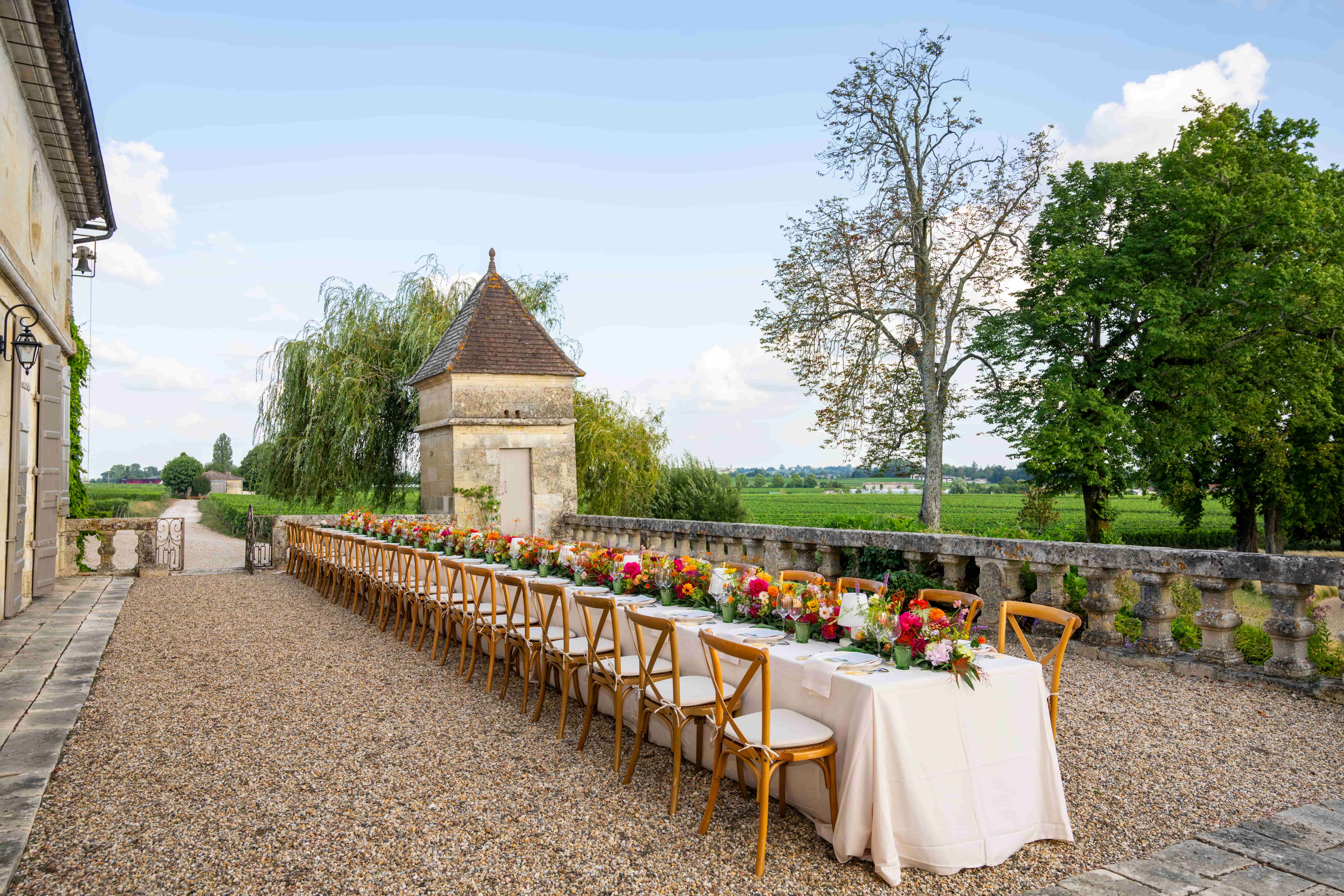 exclusive dinner set up in Bordeaux